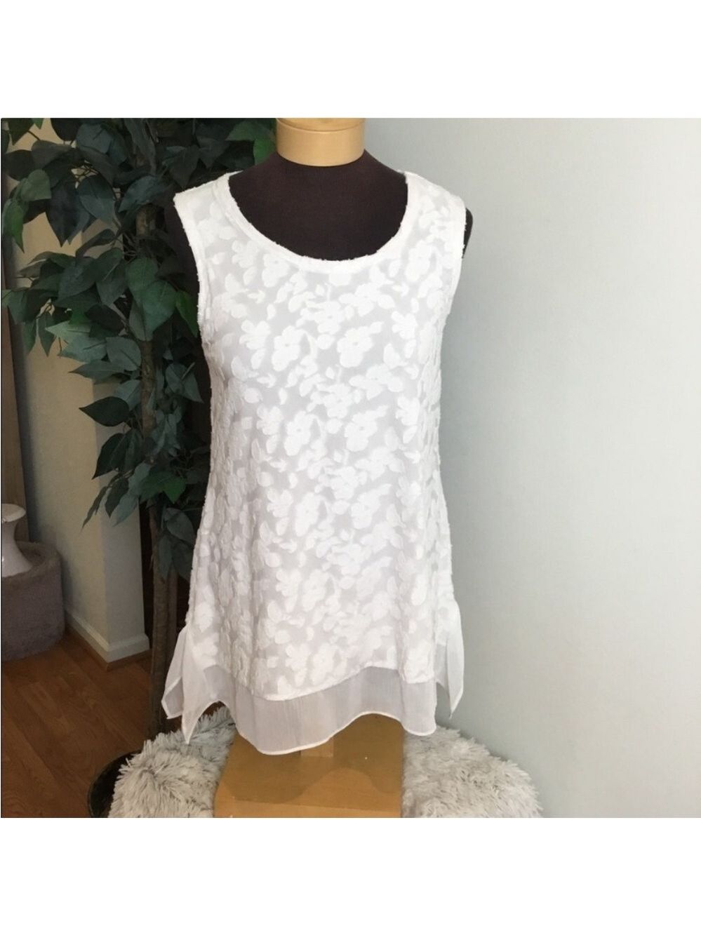 Women's Simply Vera Vera Wang raised floral Tank Top XS White